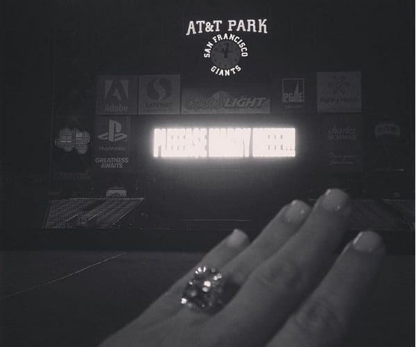 CREA_kim-kardashian-engagement-ring-instagram-post